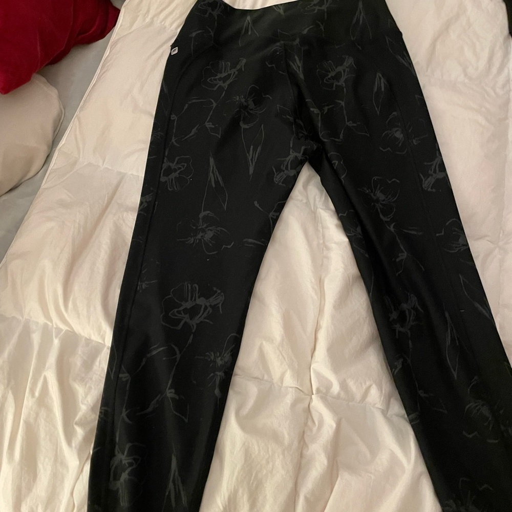 Fabletics Black Patterned Leggings